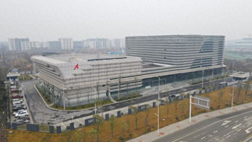 鼓勵和引導(dǎo)民營企業(yè)進(jìn)行智能算力投資 新京智庫