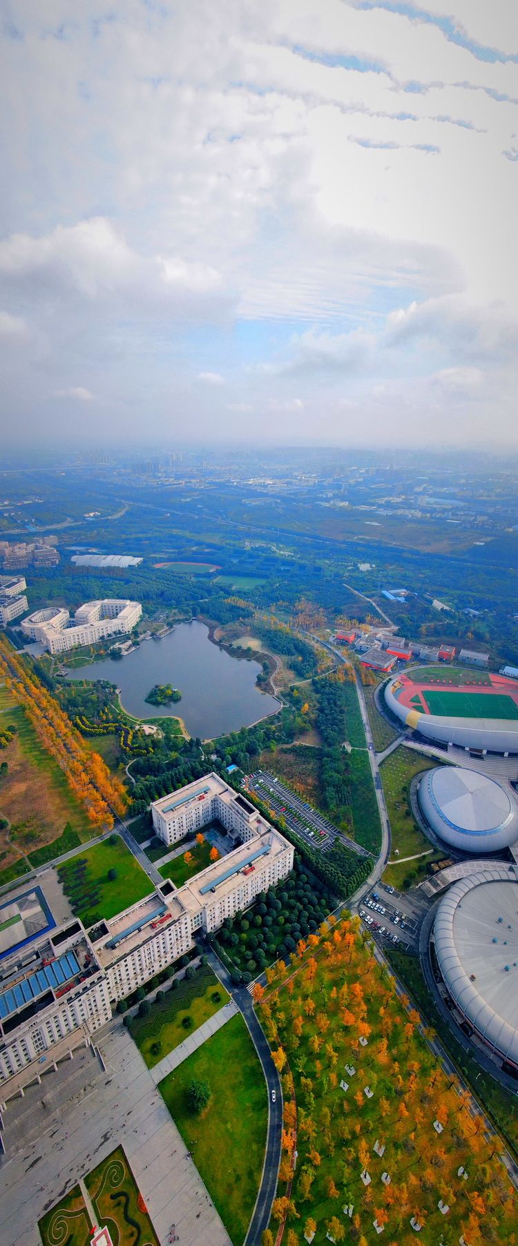 成都電子科技大學(xué)的秋天&hellip;